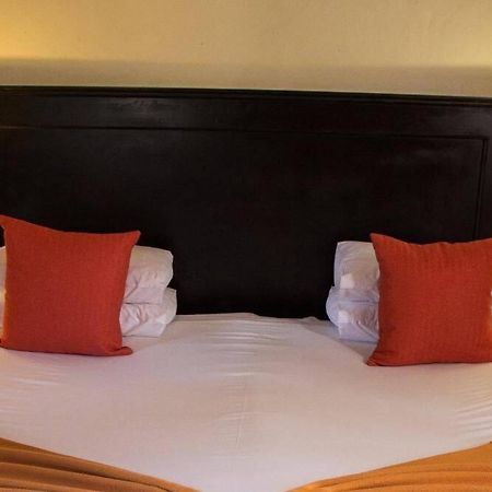 Maple Guest House Pretoria Ngoại thất bức ảnh