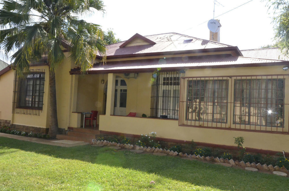 Maple Guest House Pretoria Ngoại thất bức ảnh